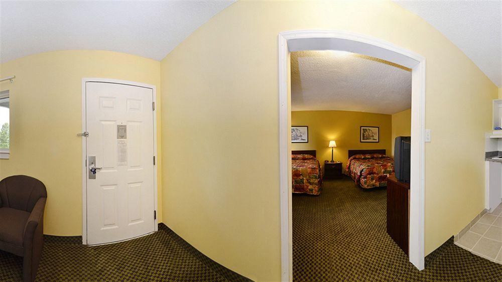Suburban Studios Charlotte-Ballantyne Экстерьер фото