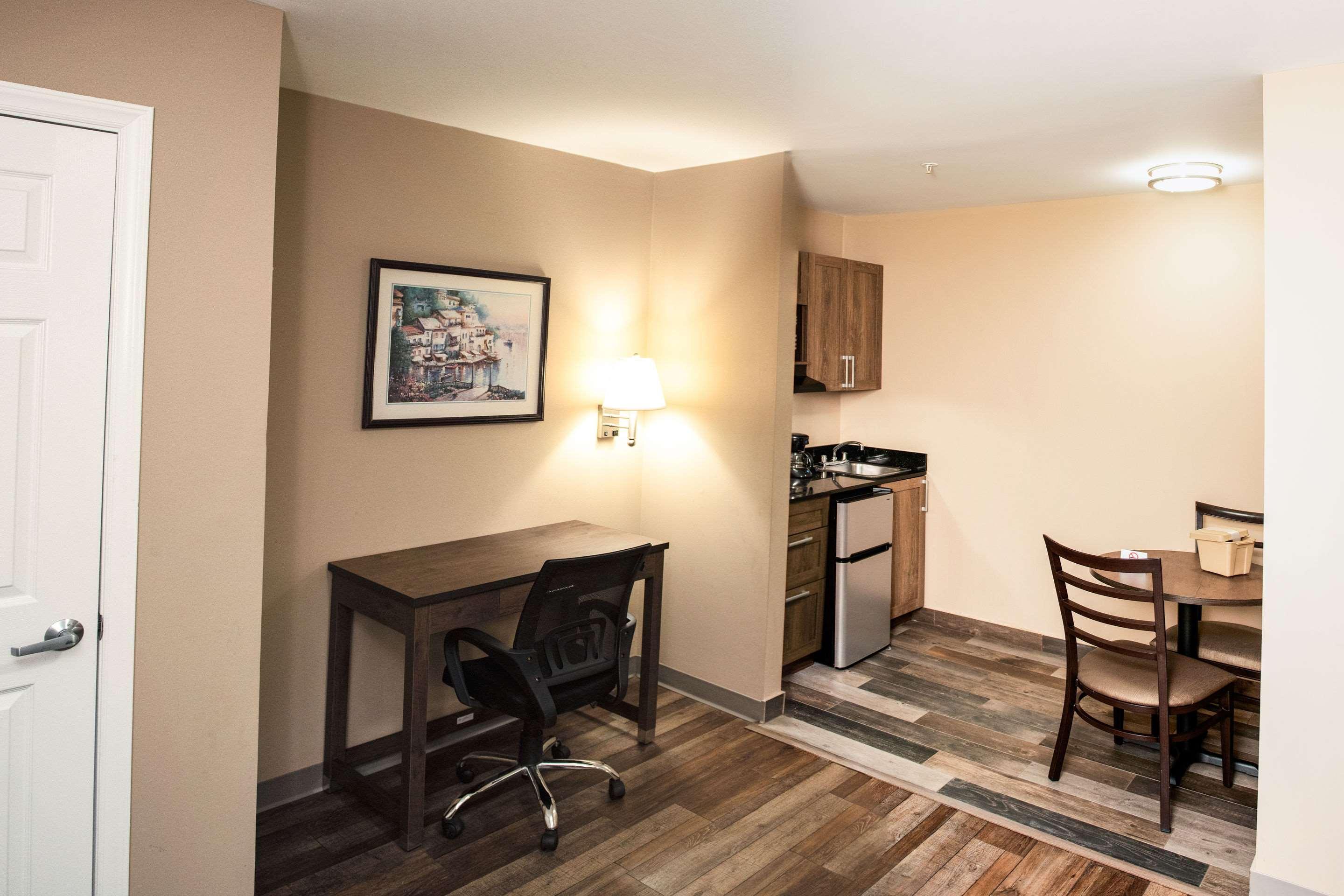 Suburban Studios Charlotte-Ballantyne Экстерьер фото