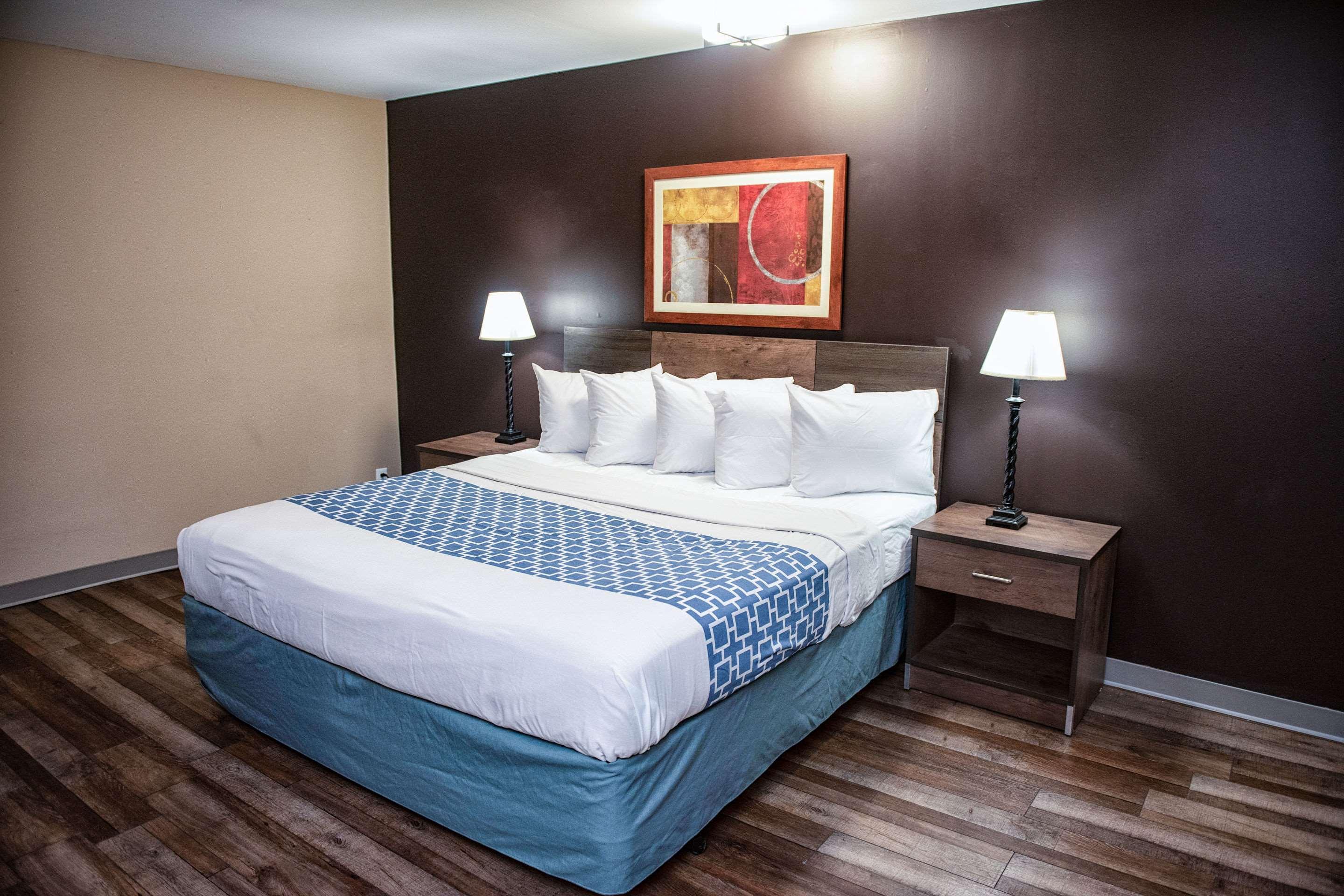 Suburban Studios Charlotte-Ballantyne Экстерьер фото