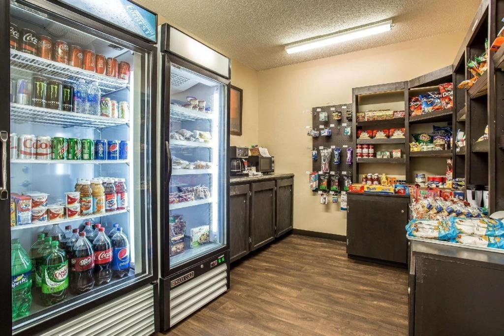 Suburban Studios Charlotte-Ballantyne Экстерьер фото
