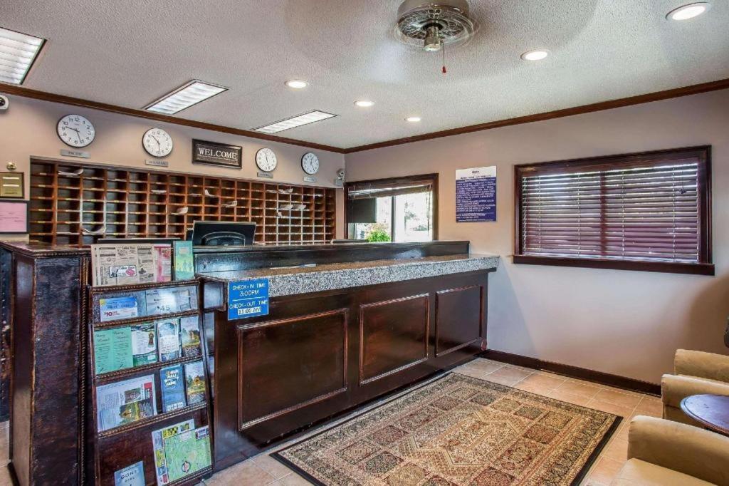 Suburban Studios Charlotte-Ballantyne Экстерьер фото